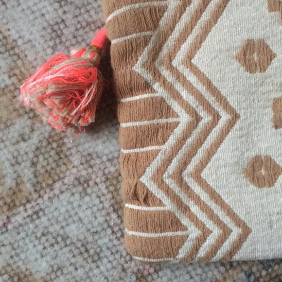 Woven Tassel Zip Top Clutch/Accessory Pouch - Picture 3 of 9